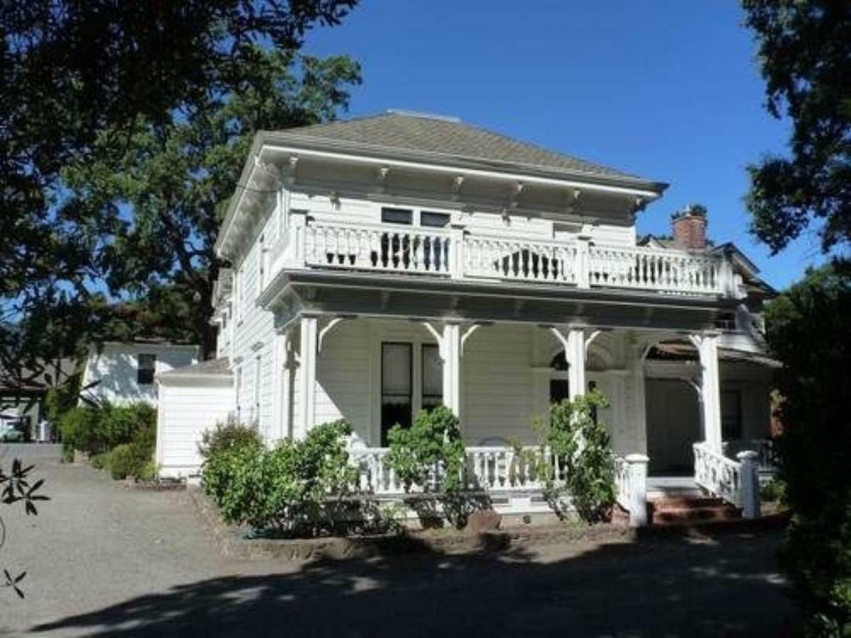 Inn At Salvestrin St. Helena Exterior foto